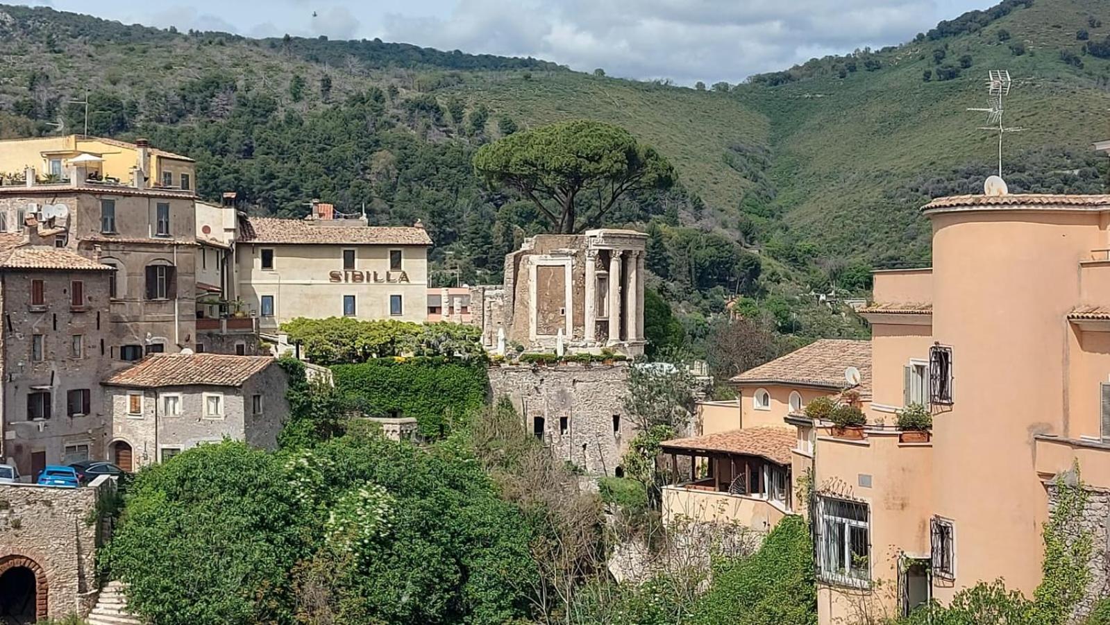 Appartamento Da Zia Marisa Tivoli Esterno foto